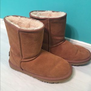 Classic Ugg ? tan boots, size 10